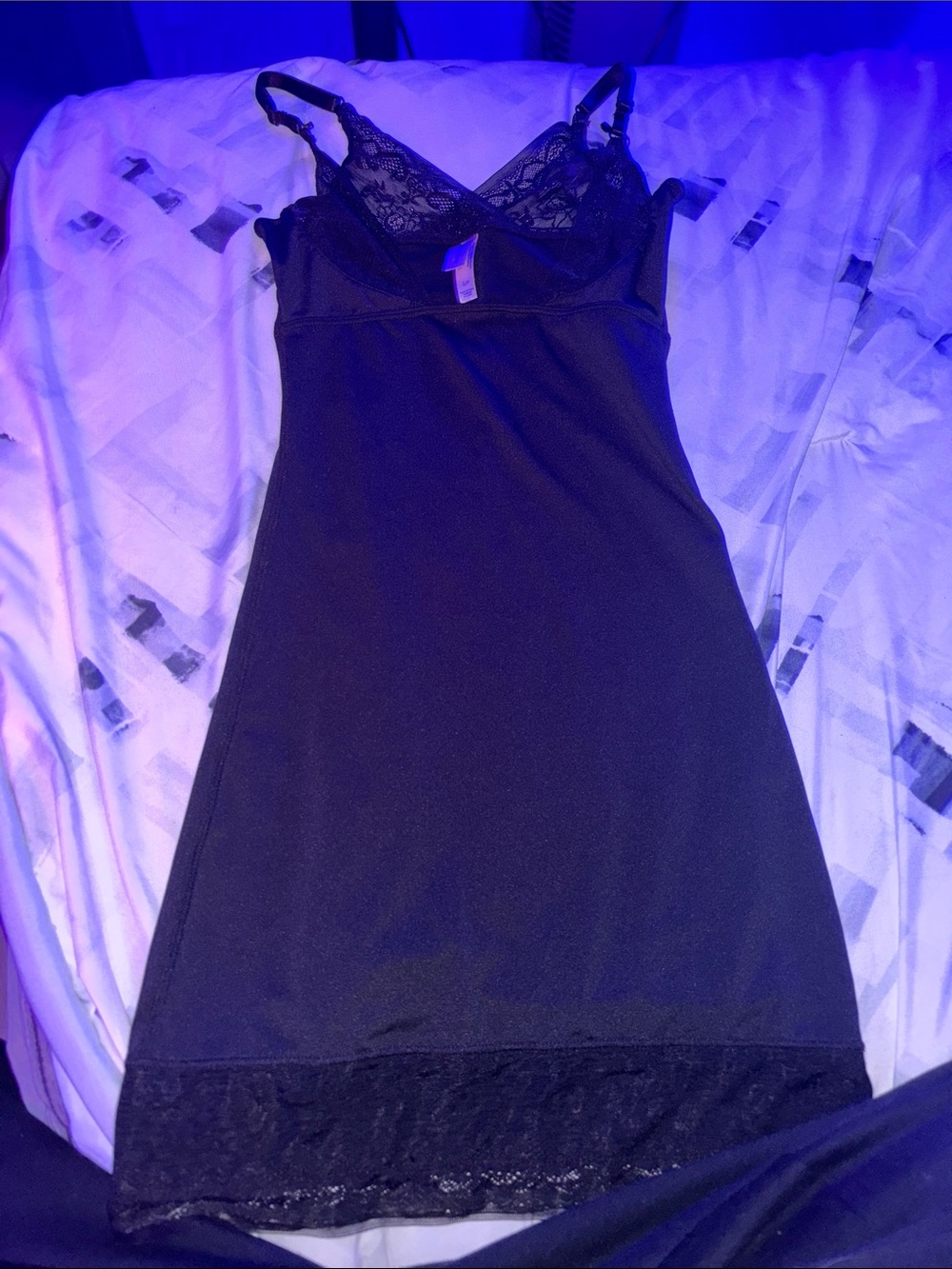 La Vie En Rose Black Lace-Trim Chemise